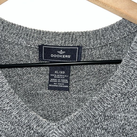 DOCKERS Gray Sweater Vest Size XL - Picture 4 of 6